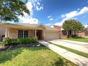 9105 Tidball Dr in Fort Worth, TX - Building Photo - Building Photo