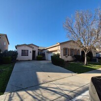 10124 Arche's Way in Elk Grove, CA - Building Photo