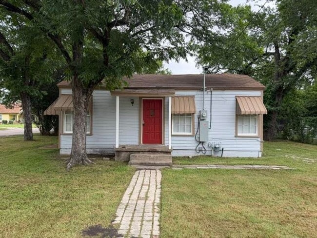 property at 700 S 24th St
