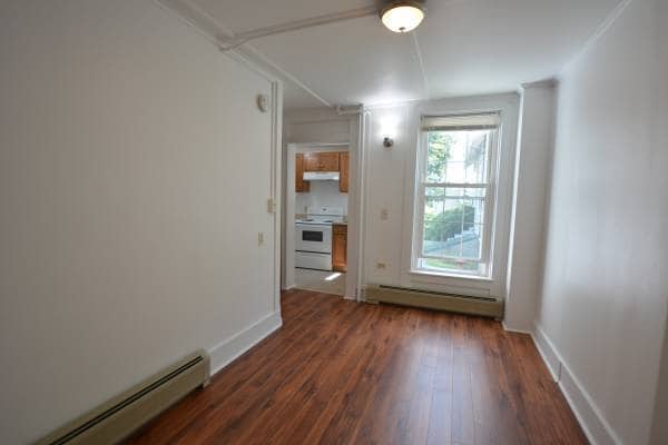 130 Union Street, Unit D in Bennington, VT - Building Photo - Building Photo