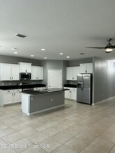 4084 Caladium Cir in West Melbourne, FL - Building Photo - Building Photo