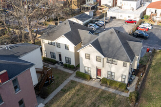 First Place Condominiums in Louisville, KY - Building Photo - Building Photo