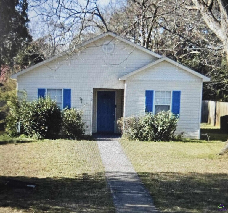 310 Orchard Way in Warner Robins, GA - Building Photo
