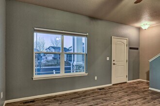 571 Wind River Dr in Windsor, CO - Building Photo - Building Photo