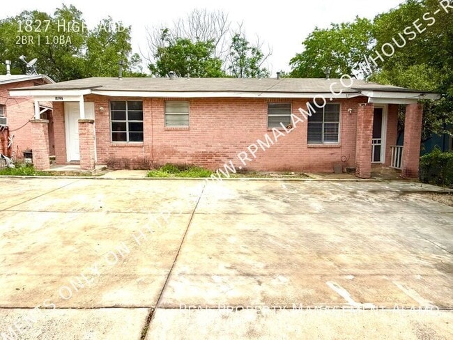 1827 E Highland Blvd in San Antonio, TX - Building Photo - Building Photo