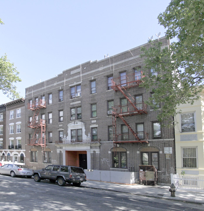 1069 Sterling Pl in Brooklyn, NY - Building Photo