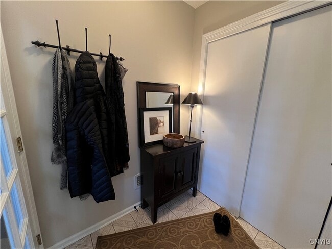 191 Summerhaven Dr S in East Syracuse, NY - Building Photo - Building Photo