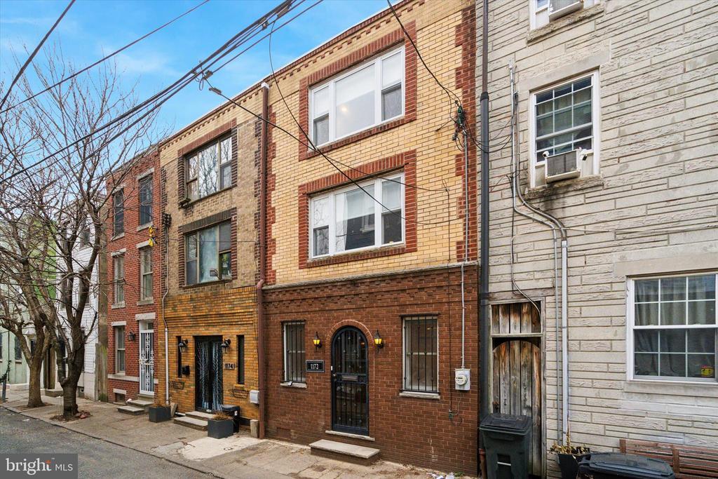 1172 S Darien St in Philadelphia, PA - Building Photo