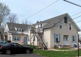 230 Center Ave in Penndel, PA - Foto de edificio