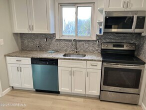15 Briar Mills Dr in Brick, NJ - Building Photo - Building Photo