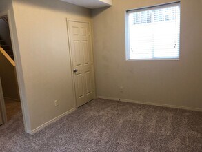 2407 W Cache La Poudre St in Colorado Springs, CO - Building Photo - Building Photo