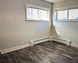 506 E 9th St, Unit 3 in Lockport, IL - Building Photo - Building Photo
