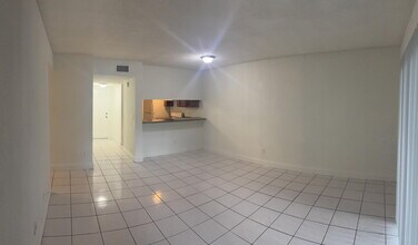 11501 NW 44th St in Coral Springs, FL - Building Photo - Building Photo