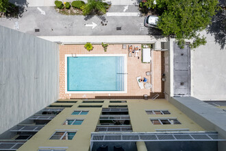 Highland Park Lofts in Miami, FL - Building Photo - Building Photo