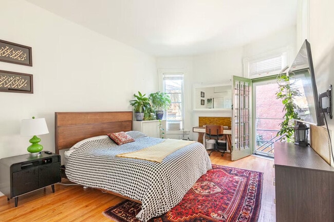 1709 New Hampshire Ave NW in Washington, DC - Building Photo - Building Photo