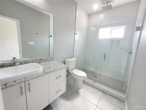 3815 Las Vistas Ln, Unit 5 in Mercedes, TX - Building Photo - Building Photo