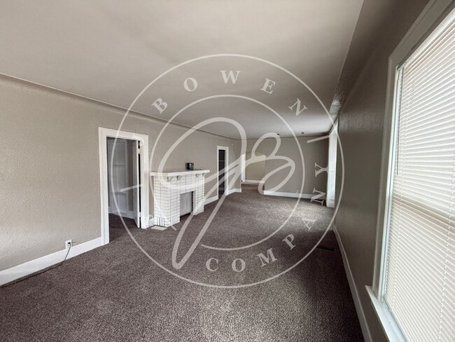 218 N Main St in Swanton, OH - Building Photo - Building Photo