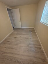 231 Nadine St in Sauget, IL - Foto de edificio - Building Photo