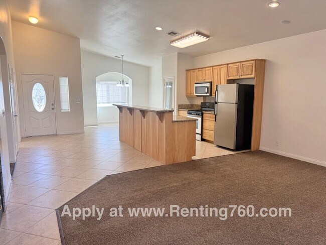 7110 Plasse St in Yucca Valley, CA - Building Photo - Building Photo