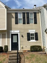 6721 Trafalger Square in Norcross, GA - Building Photo