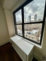 WEST 73 STREET in New York, NY - Building Photo