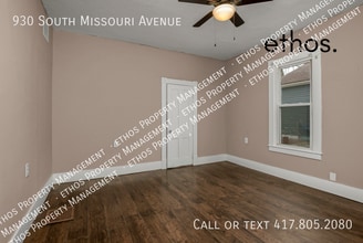 930 S Missouri Ave in Springfield, MO - Building Photo - Building Photo
