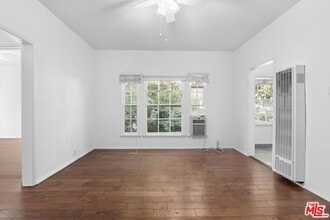 965 N Doheny Dr in West Hollywood, CA - Foto de edificio - Building Photo
