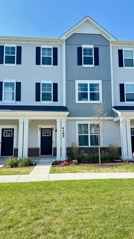property at 4165 Chelsea Mnr Cir