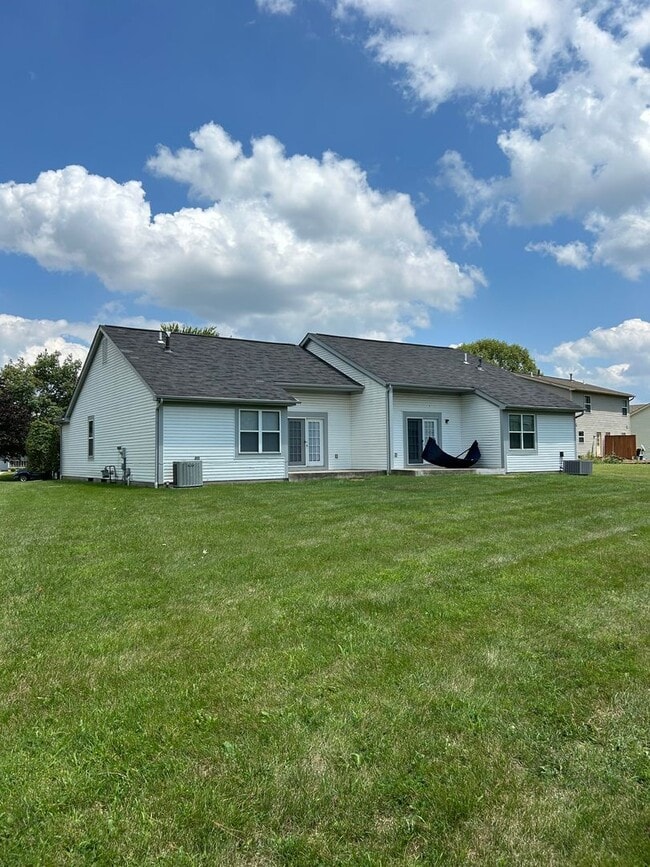 4813 Drayton Rd in Hilliard, OH - Foto de edificio - Building Photo