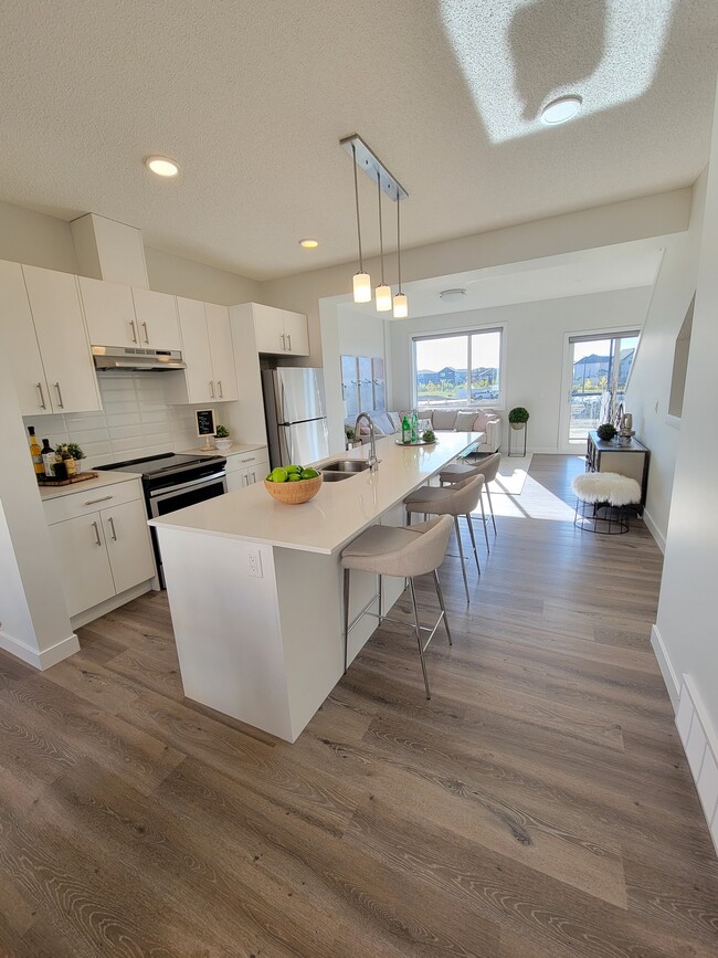 2786 Maple Way NW in Edmonton, AB - Building Photo - Building Photo