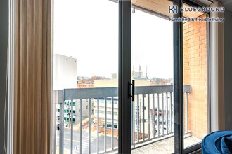 4835 Cordell Ave in Bethesda, MD - Foto de edificio - Building Photo