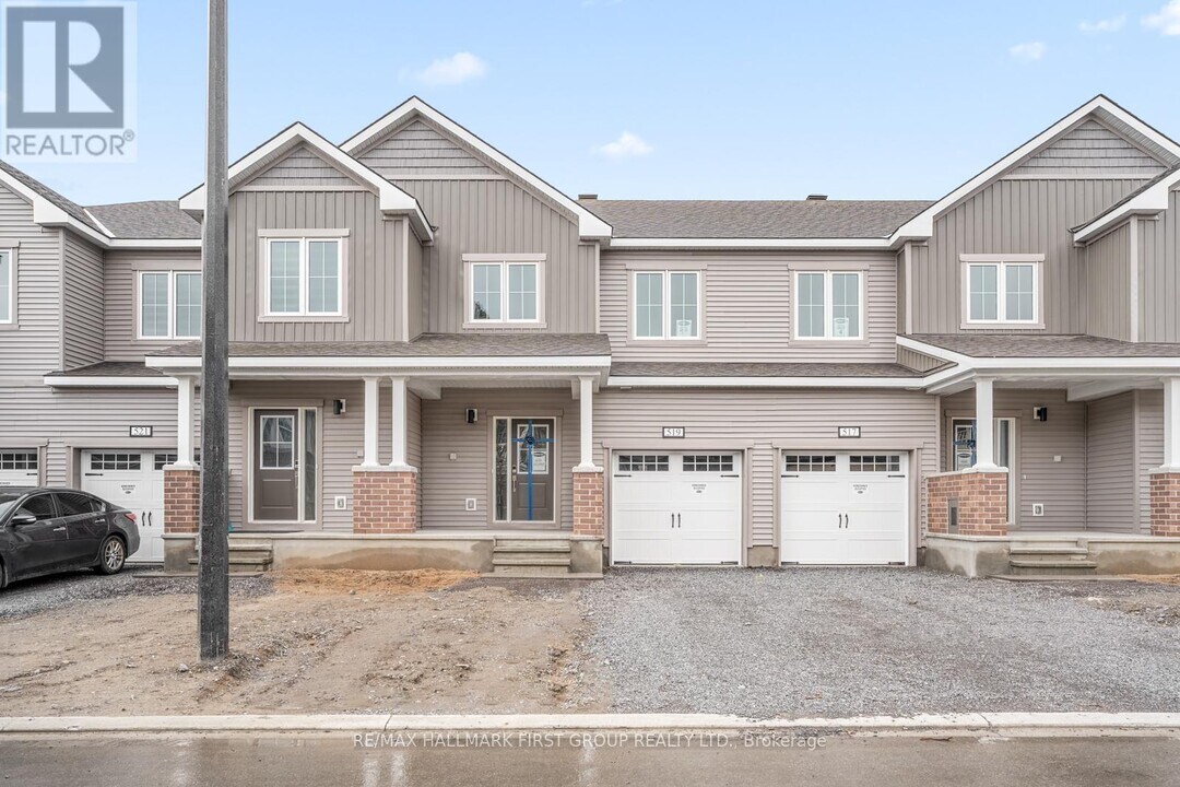 519 Brigatine Ave in Ottawa, ON - Building Photo