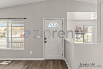 17770 Buckshot Ct in Reno, NV - Building Photo - Building Photo