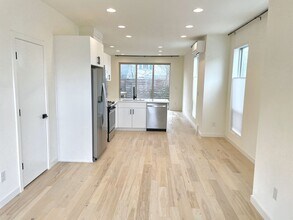 6431 N Montana Ave in Portland, OR - Building Photo - Building Photo