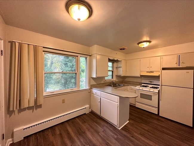3729-3731 Oakland Dr in Kalamazoo, MI - Building Photo - Building Photo