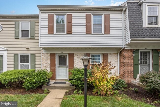 912 Allenview Dr in Mechanicsburg, PA - Building Photo - Building Photo