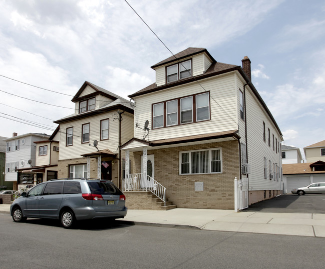 43-45 S 2nd Ave in Elizabeth, NJ - Building Photo - Building Photo