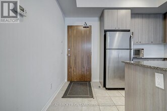 8323 Kennedy Rd in Markham, ON - Building Photo - Building Photo