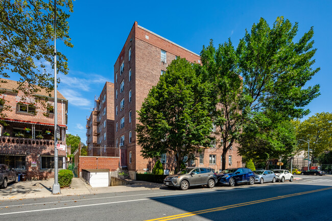 Dahill Gardens in Brooklyn, NY - Building Photo - Building Photo