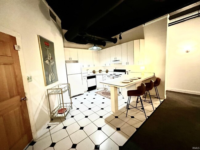 915 Main St in Evansville, IN - Building Photo - Building Photo