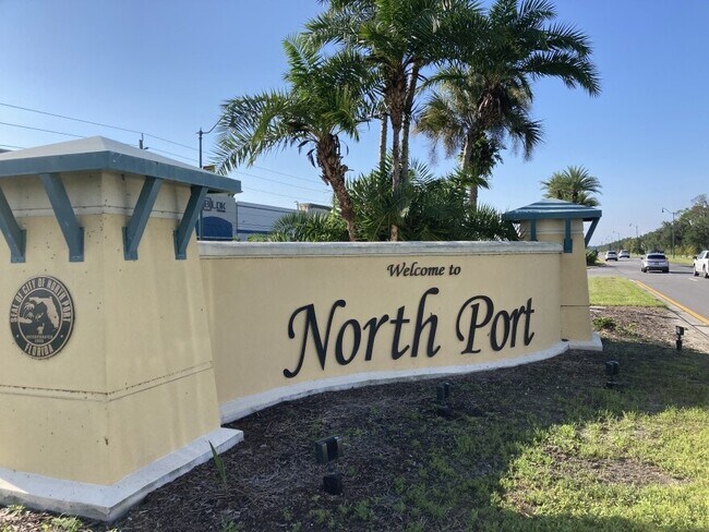 3001 Alger St in North Port, FL - Building Photo - Building Photo