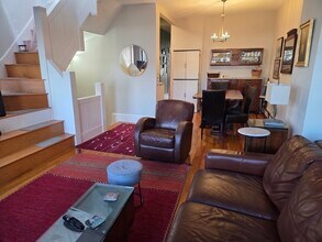 70 Clarendon St, Unit 4 in Boston, MA - Foto de edificio - Building Photo