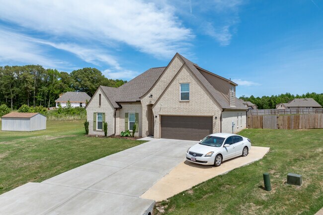 Holly Grove in Horn Lake, MS - Foto de edificio - Building Photo