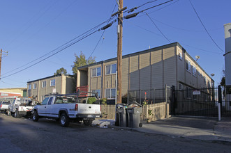 San Jose Apartments in Oakland, CA - Building Photo - Building Photo