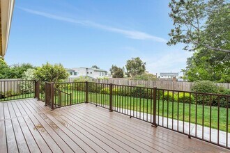 2460 Oakridge Cove in Del Mar, CA - Building Photo - Building Photo