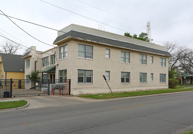 4422 Sycamore St in Dallas, TX - Foto de edificio - Building Photo