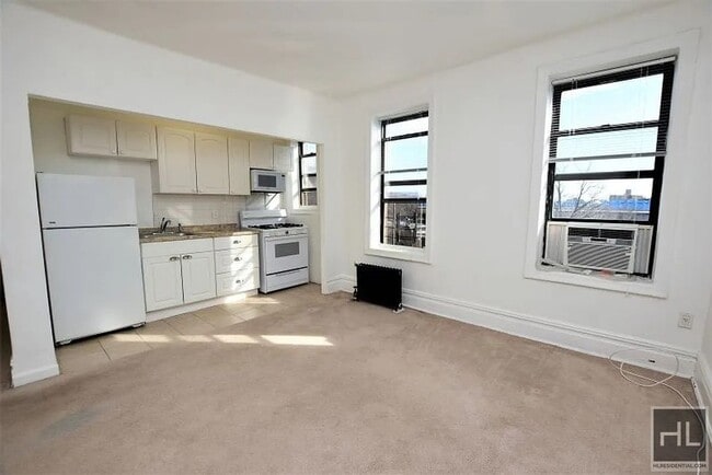 43 AVENUE in Queens, NY - Building Photo - Building Photo