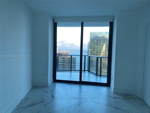 1300 S Miami Ave, Unit #3702 in Miami, FL - Building Photo - Building Photo