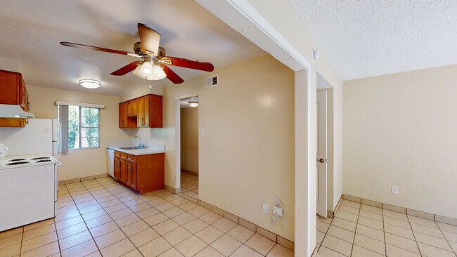 18225 Happy Ln in Sonoma, CA - Building Photo - Building Photo