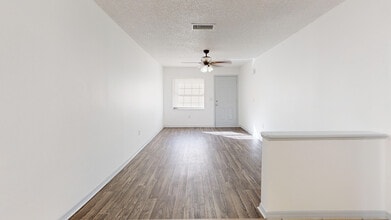 Timber Pines in Ocala, FL - Foto de edificio - Building Photo